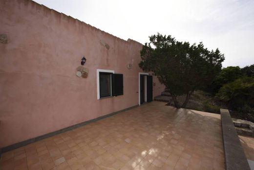 Maison de luxe à vendre à Carloforte, 890 000 €, Photo 4