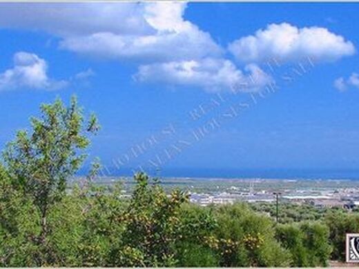 Luxury House for sale in Ostuni, 750 000 €, Photo 1