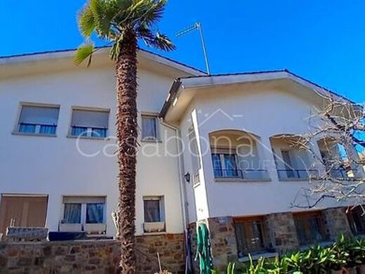 Maison de luxe à vendre à Gurb, 595 000 €, Photo 2