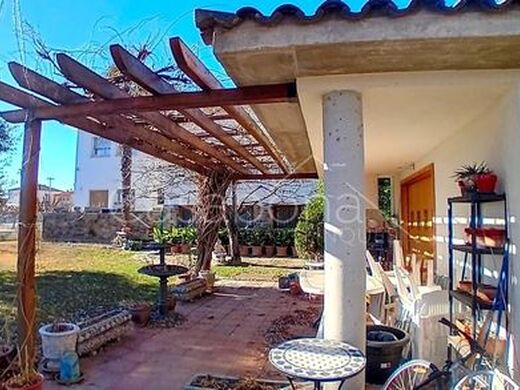 Maison de luxe à vendre à Gurb, 595 000 €, Photo 4