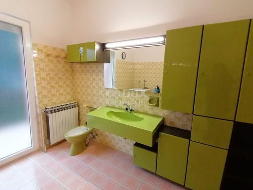 Maison de luxe à vendre à Kastav, 525 000 €, Photo 6
