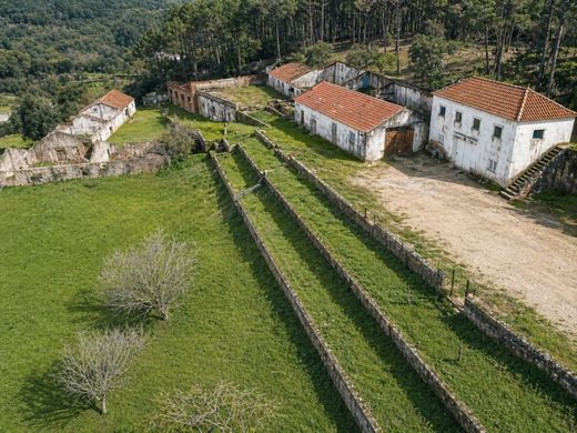 Maison de luxe à vendre à Loures, 450 000 €, Photo 1