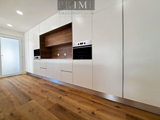 Luxury House for sale in Setúbal, 780 000 €, Photo 3