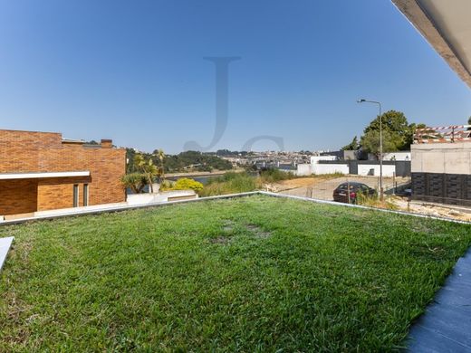 Luxury House for sale in Gondomar, 848 000 €, Photo 3