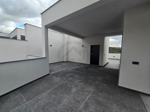 Maison de luxe à vendre à Câmara de Lobos, 559 900 €, Photo 2