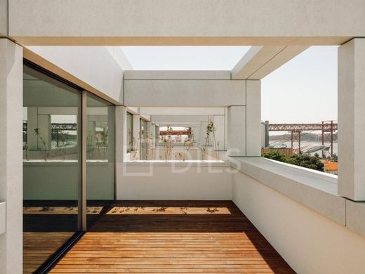 Luxury House for sale in Lisbon, 2 500 000 €, Photo 2