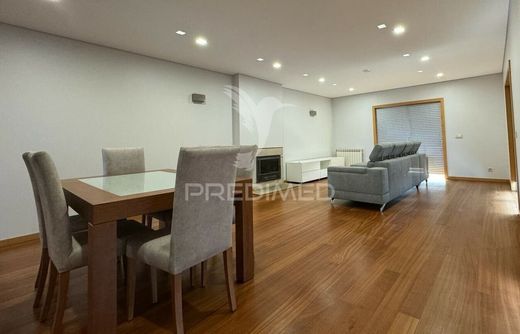 Luxury House for sale in Braga, 498 000 €, Photo 4