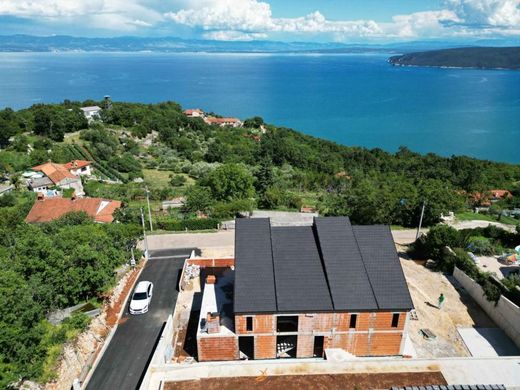 Maison de luxe à vendre à Sveta Jelena, 2 200 000 €, Photo 2