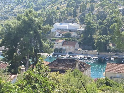 Maison de luxe à vendre à Bobovišce, 700 000 €, Photo 2