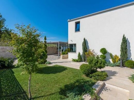 Maison de luxe à vendre à Motovun, 0 €, Photo 7