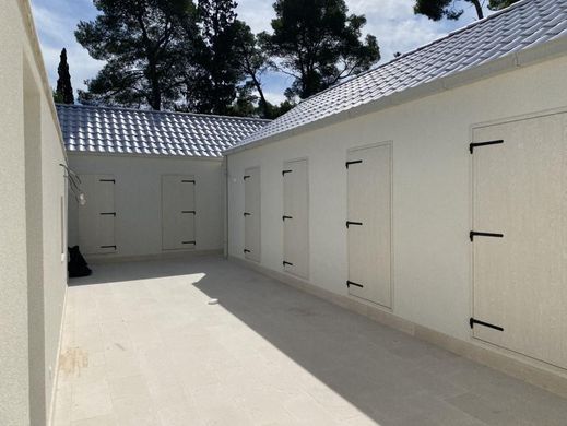 Maison de luxe à vendre à Bobovišce, 700 000 €, Photo 5