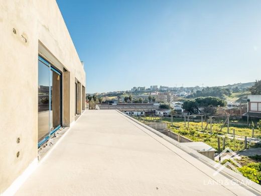 Luxury Apartment for sale in Loures, 695 000 €, Photo 2