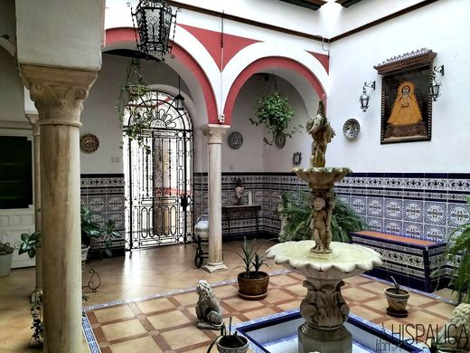 Maison de luxe à vendre à Carmona, 650 000 €, Photo 3