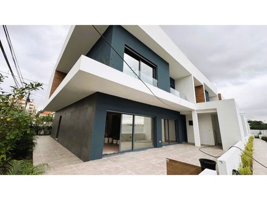 Maison de luxe à vendre à Loures, 797 500 €, Photo 4