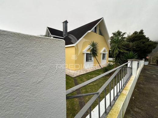 Luxury House for sale in Velas, 750 000 €, Photo 1