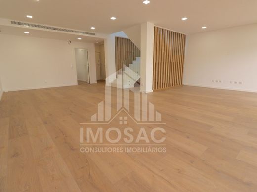 Luxury House for sale in Loures, 880 000 €, Photo 2