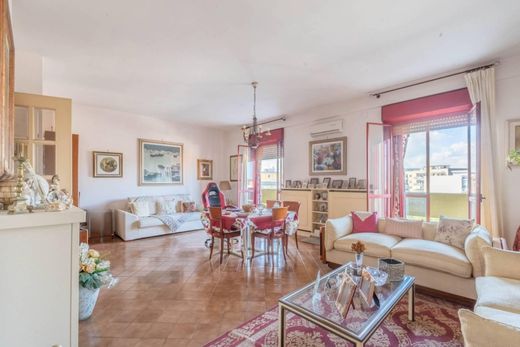 Appartement de luxe à vendre à Bari, 575 000 €, Photo 2