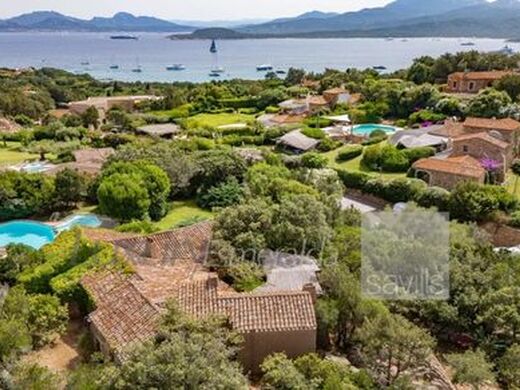 Luxury House for sale in Arzachena, 4 800 000 €, Photo 1