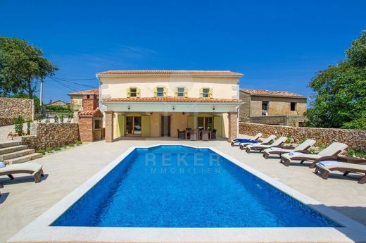 Maison de luxe à vendre à Vrbnik, 720 000 €, Photo 2