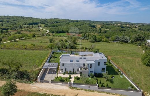 Maison de luxe à vendre à Motovun, 1 650 000 €, Photo 4