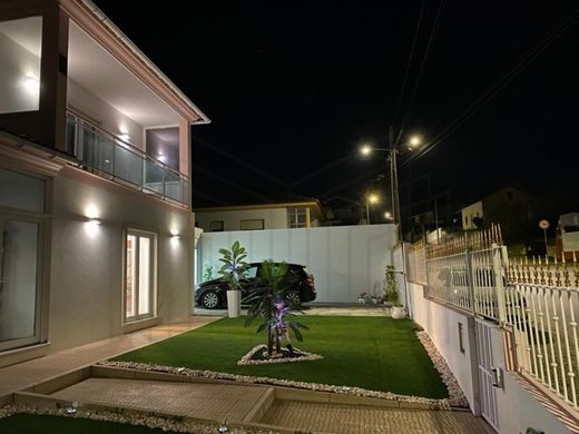 Maison de luxe à vendre à Caldas Da Rainha, 515 000 €, Photo 2