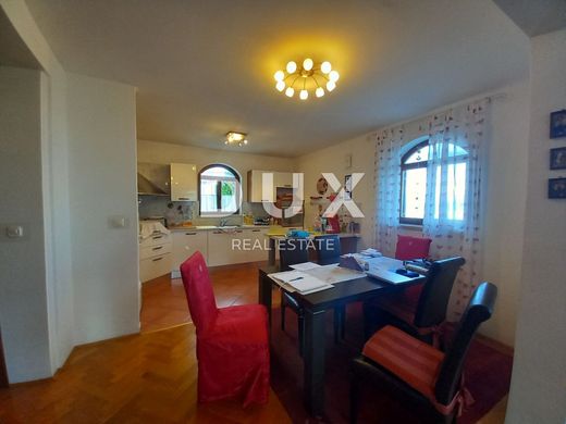 Maison de luxe à vendre à Opatija, 625 000 €, Photo 5