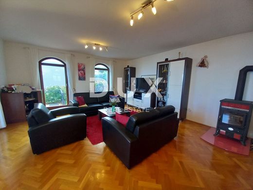 Maison de luxe à vendre à Opatija, 625 000 €, Photo 6