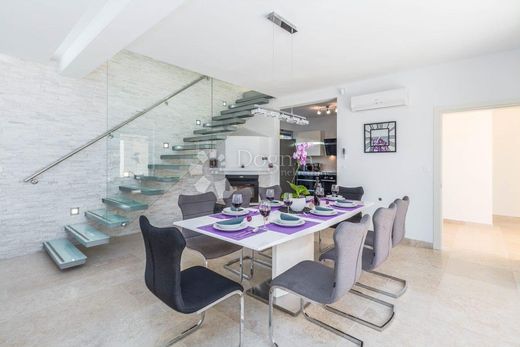 Luxury House for sale in Marcana, 675 000 €, Photo 4