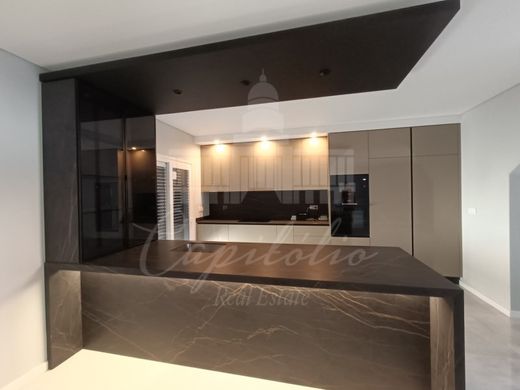 Luxury House for sale in Seixal, 659 000 €, Photo 2