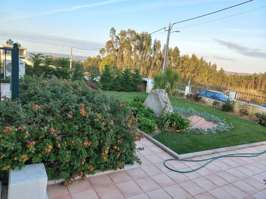 Maison de luxe à vendre à Caldas Da Rainha, 740 000 €, Photo 2