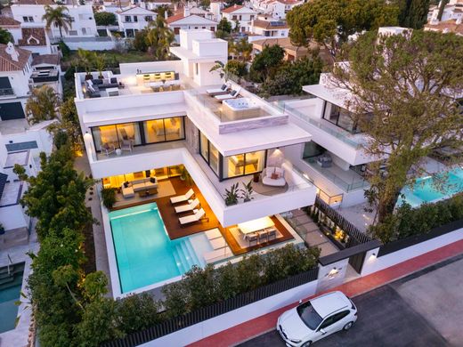 Luxury House for sale in Marbella, 4 750 000 €, Photo 1