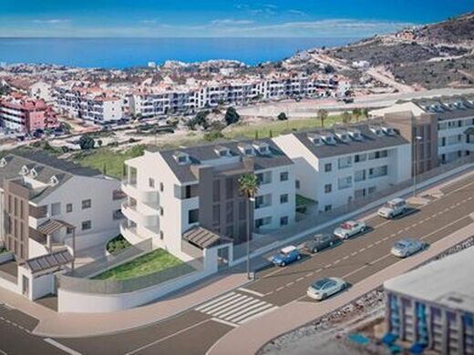 Luxury Apartment for sale in Benalmádena, 459 000 €, Photo 2
