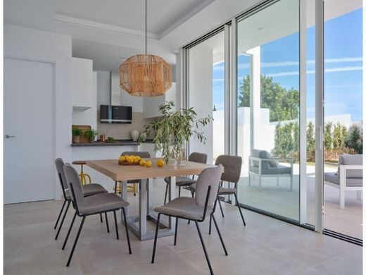 Luxury House for sale in Marbella, 1 950 000 €, Photo 4