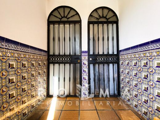 Maison de luxe à vendre à Sevilla, 650 000 €, Photo 3