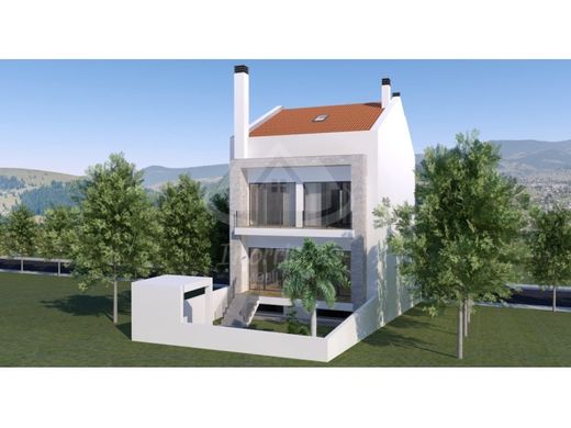 Luxury House for sale in Loures, 550 000 €, Photo 4
