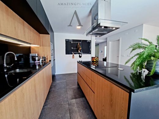 Luxury House for sale in Seixal, 419 000 €, Photo 4
