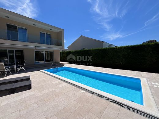 Luxury House for sale in Zadar, 1 490 000 €, Photo 4