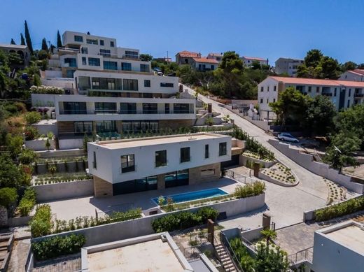Luxury House for sale in Ciovo, 1 700 000 €, Photo 6