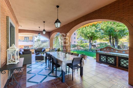 Maison de luxe à vendre à Pomezia, 1 200 000 €, Photo 2