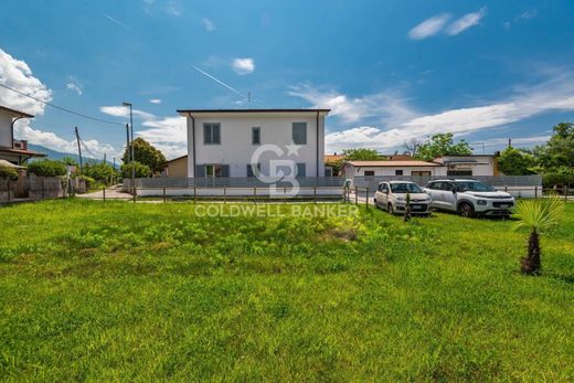 Appartement de luxe à vendre à Massa, 465 000 €, Photo 2