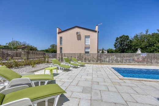 Maison de luxe à vendre à Tinjan, 650 000 €, Photo 6
