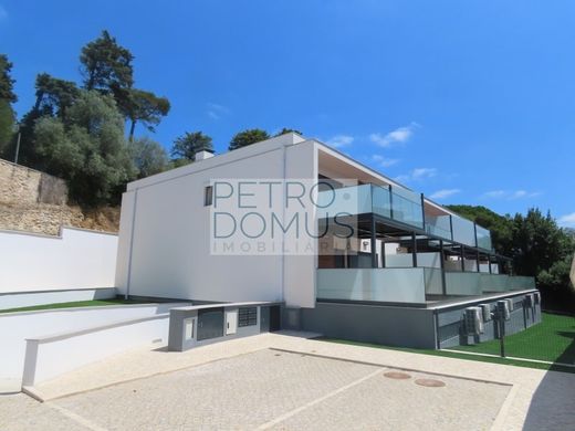 Maison de luxe à vendre à Leiria, 652 500 €, Photo 1