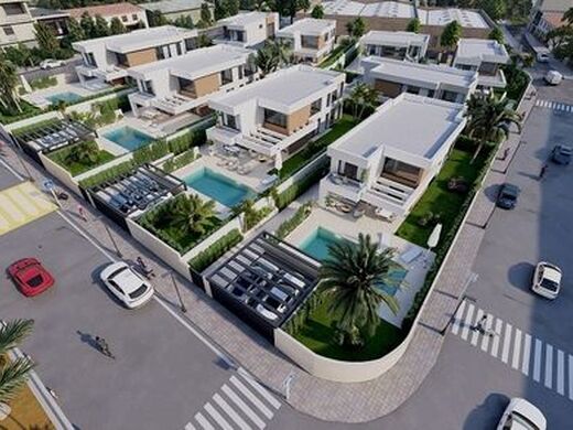 Maison de luxe à vendre à Castillo de La Duquesa, 880 000 €, Photo 3