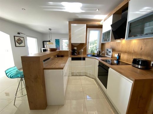 Maison de luxe à vendre à Omiš, 795 000 €, Photo 6