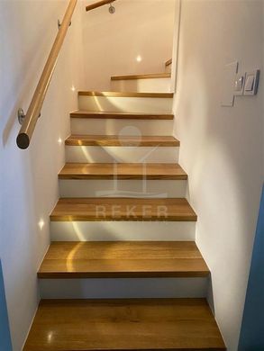 Maison de luxe à vendre à Omiš, 795 000 €, Photo 4