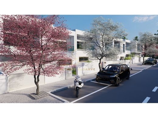 Luxury House for sale in Lagos, 940 000 €, Photo 1