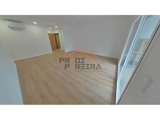 Luxury Apartment for sale in Odivelas, 695 000 €, Photo 2