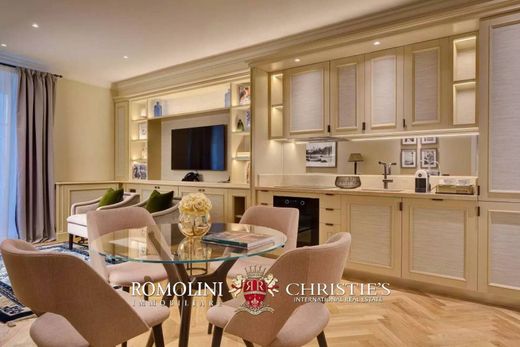 Luxury Apartment for sale in Florence, 2 000 000 €, Photo 2