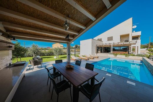 Luxury House for sale in Poljica-Brig, 1 500 000 €, Photo 3