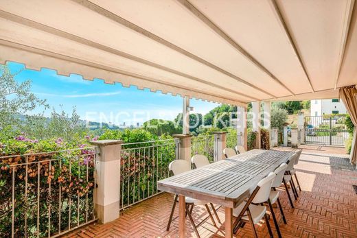 Maison de luxe à vendre à La Spezia, 790 000 €, Photo 2